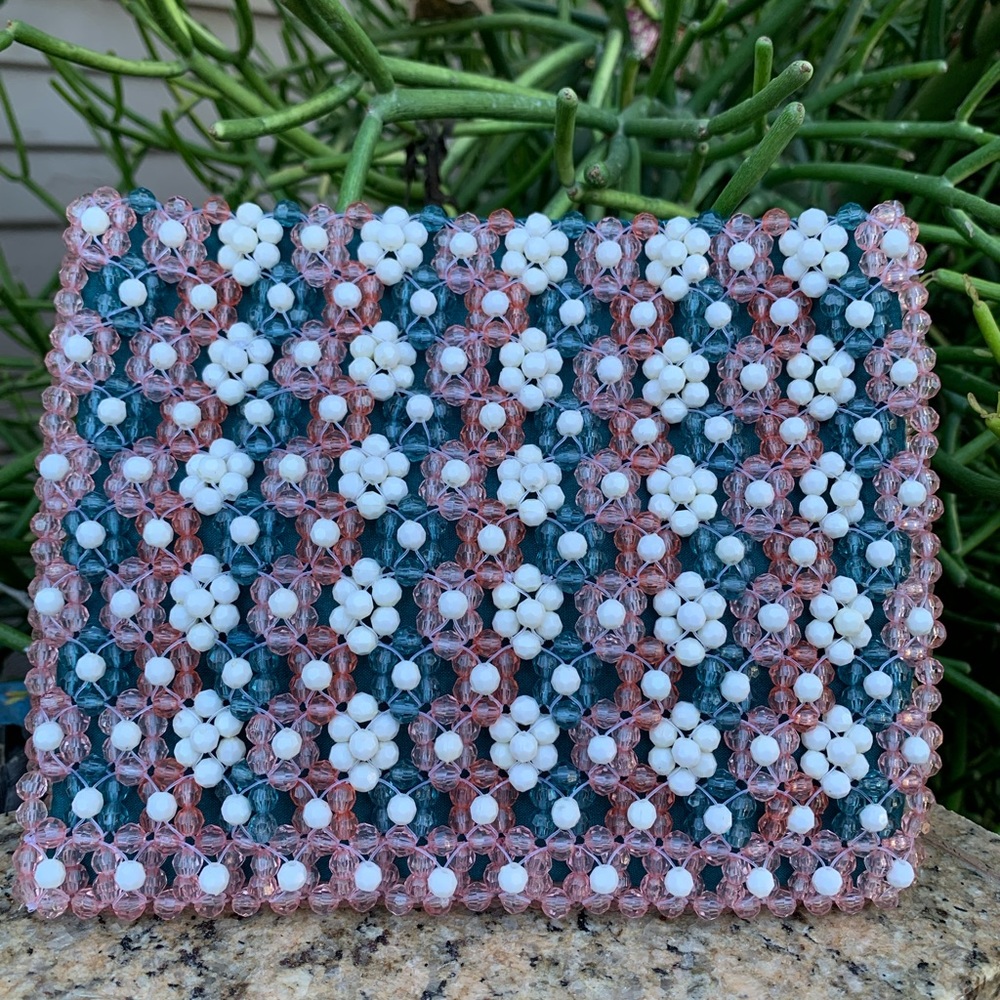 La Regale Vintage Elegant Beaded Floral White Pink And Blue Pouch..

6x7.